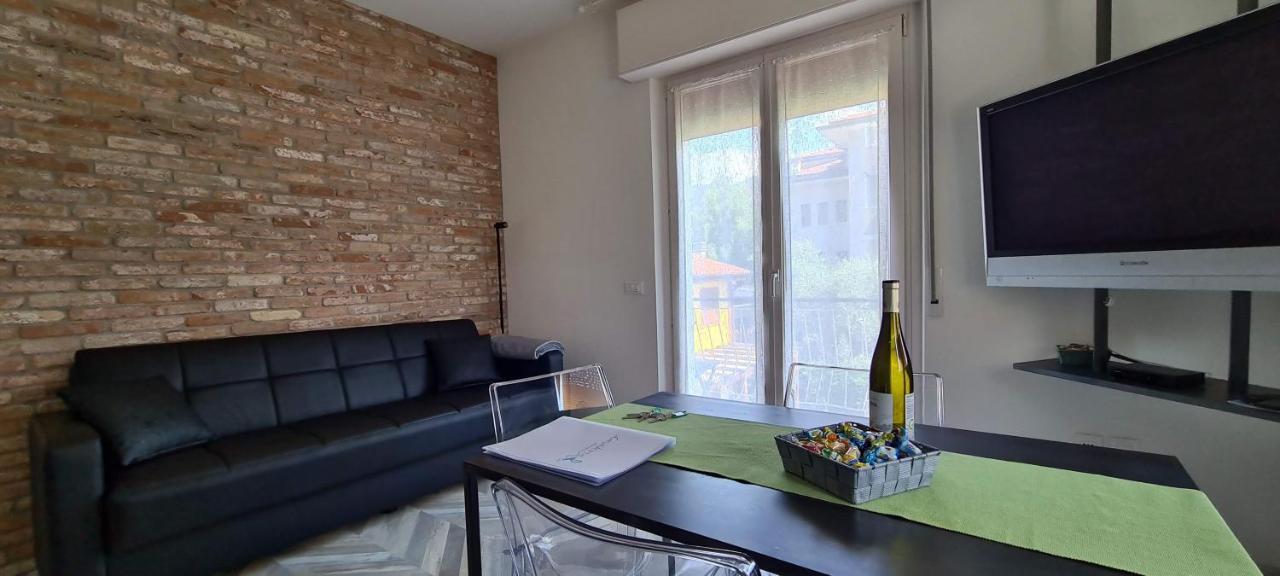 La Casa Verde Torbole トルボレ エクステリア 写真